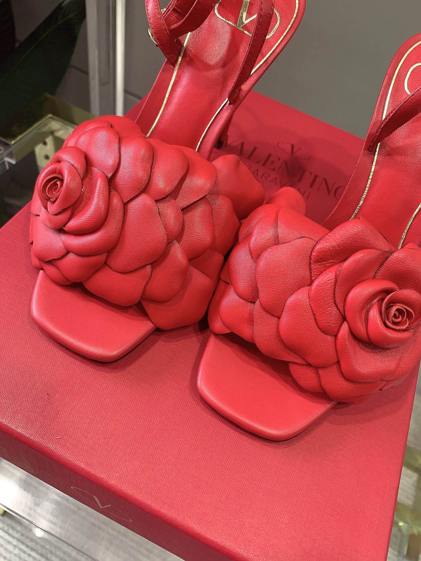 210320128_detail_5