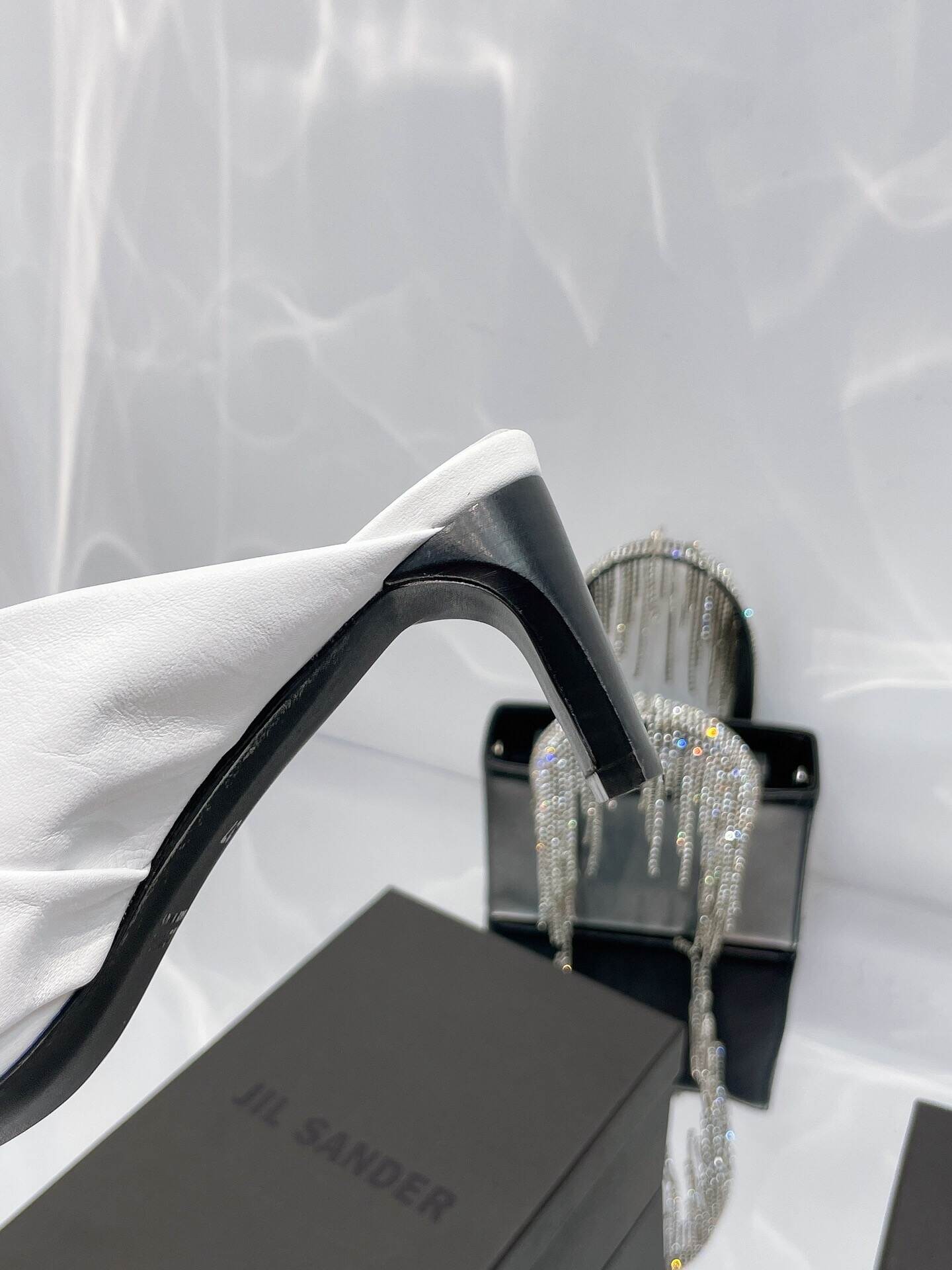 211006128_detail_6