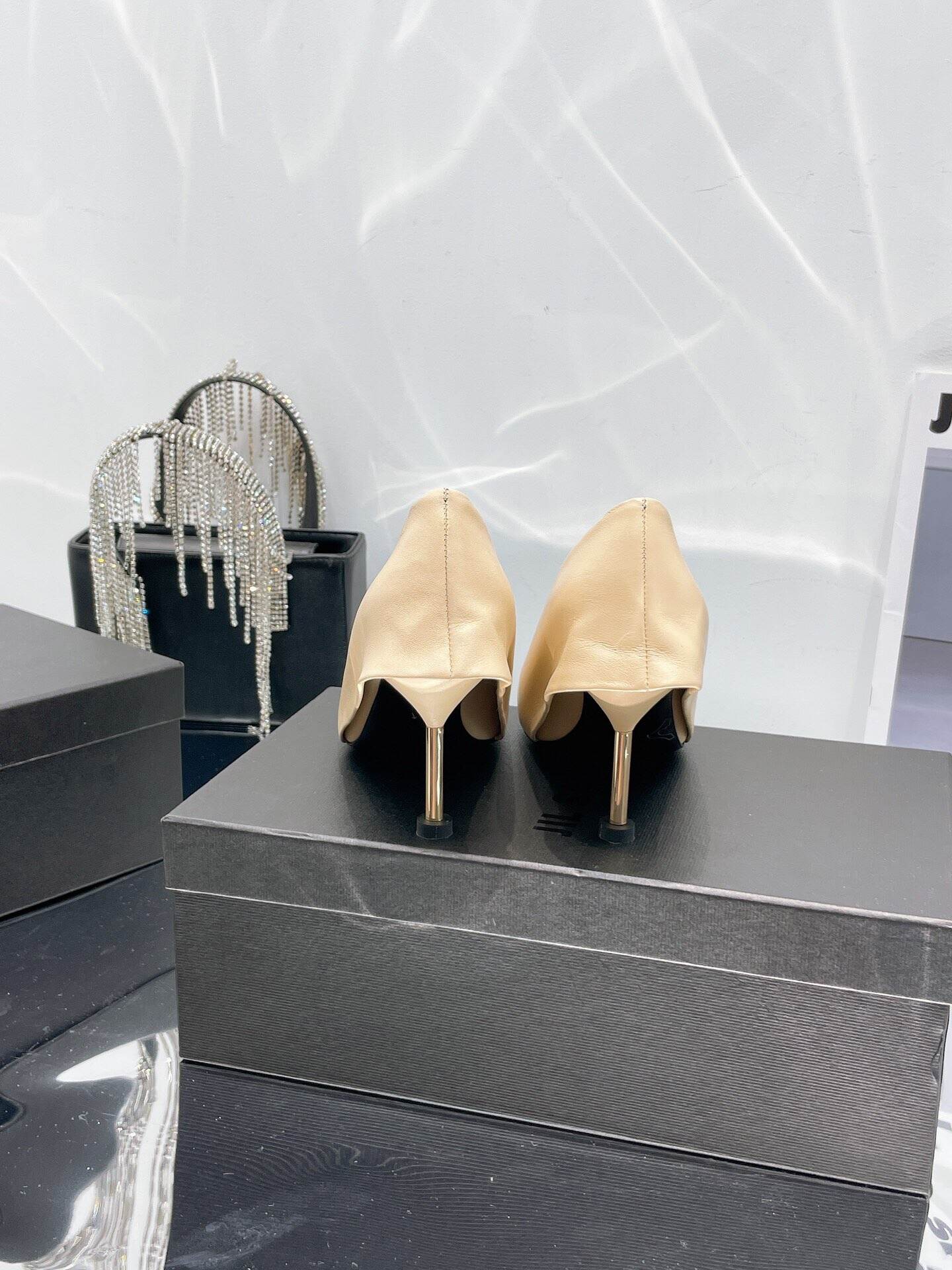 211006128_detail_6
