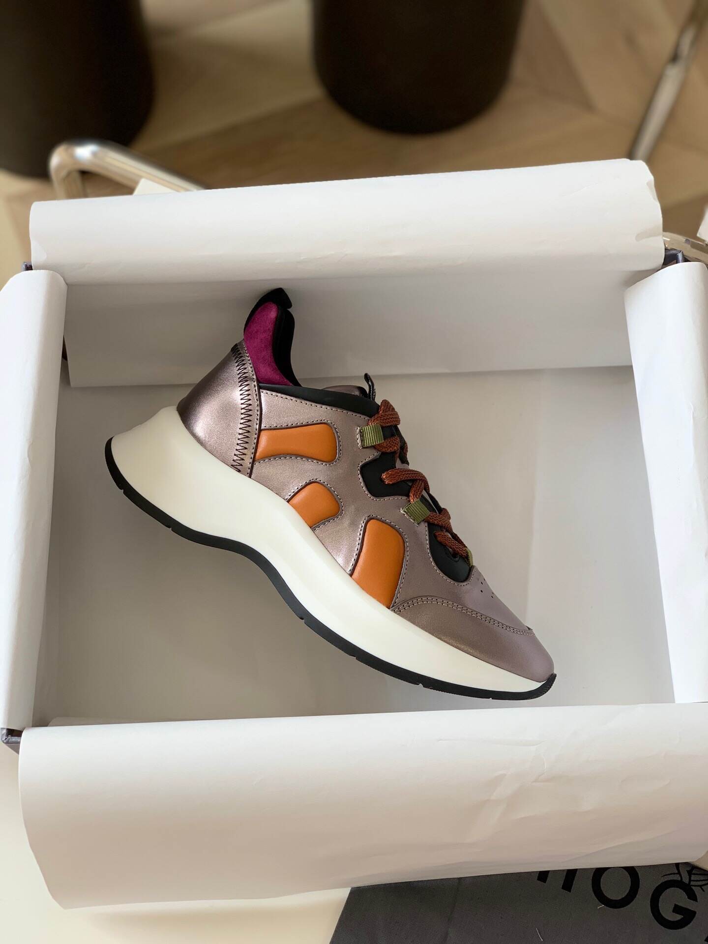211009128_detail_3