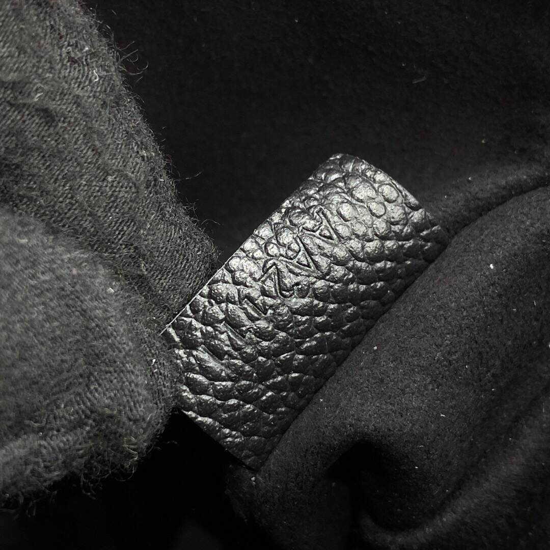 22042932_detail_7