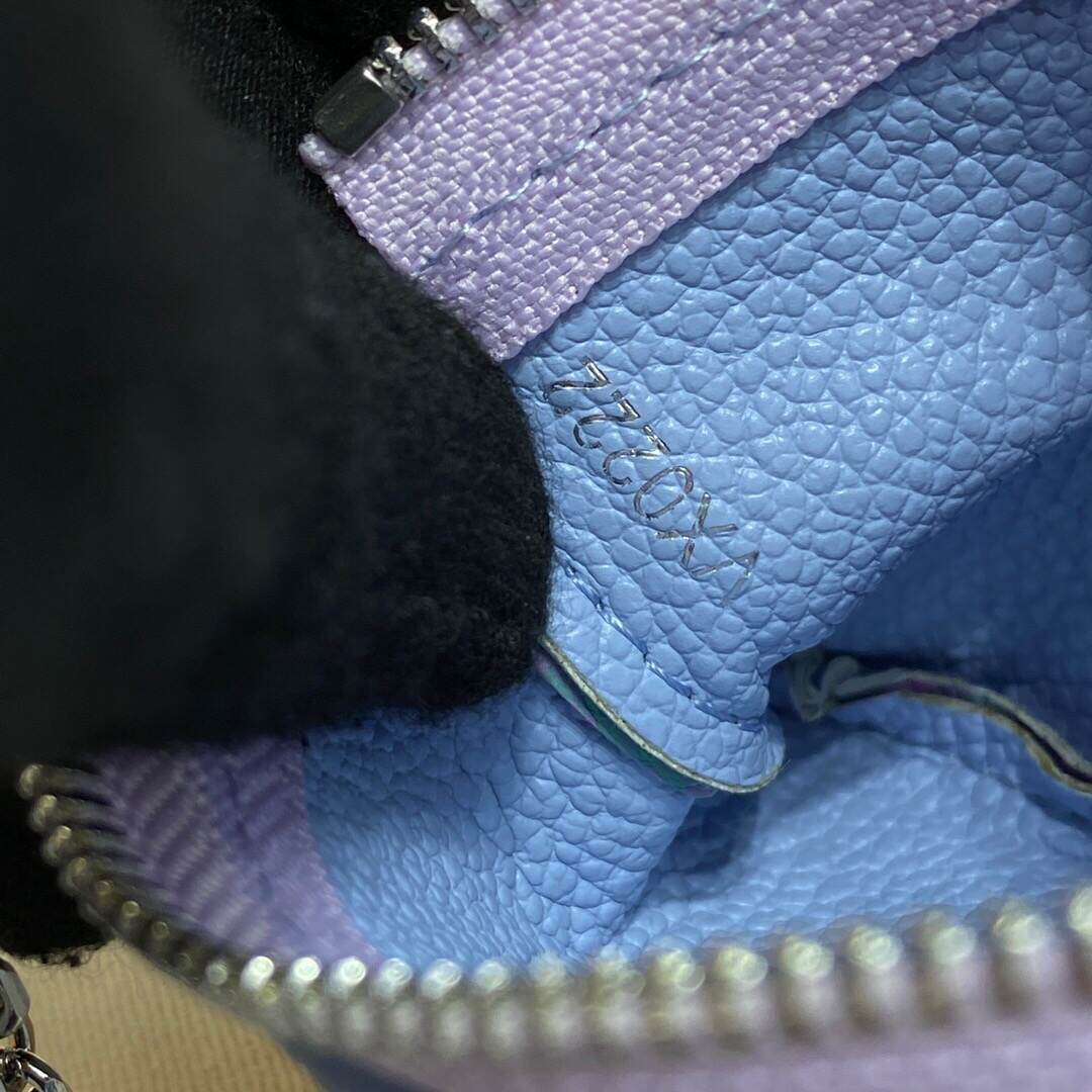 22100732_detail_6