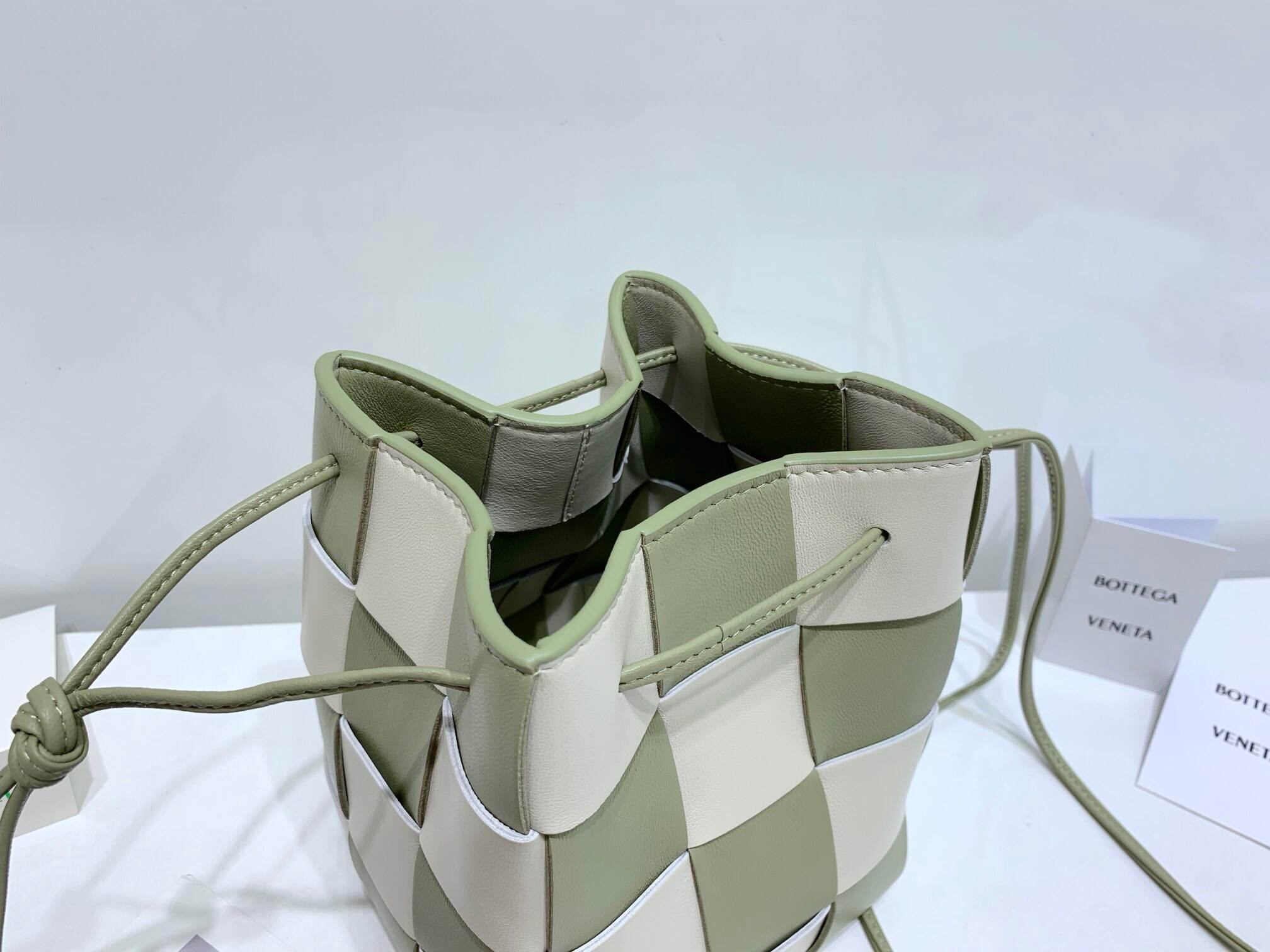23050259_detail_6