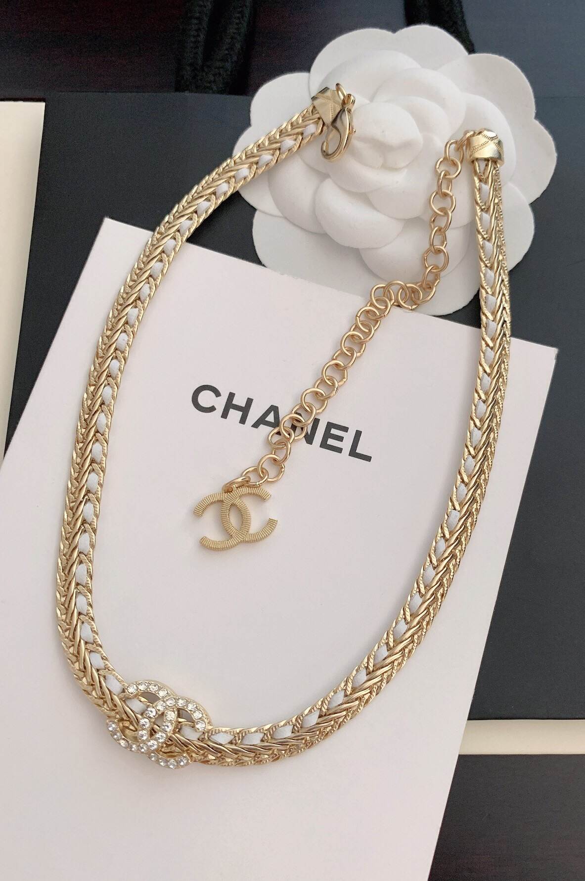 230711208_detail_2