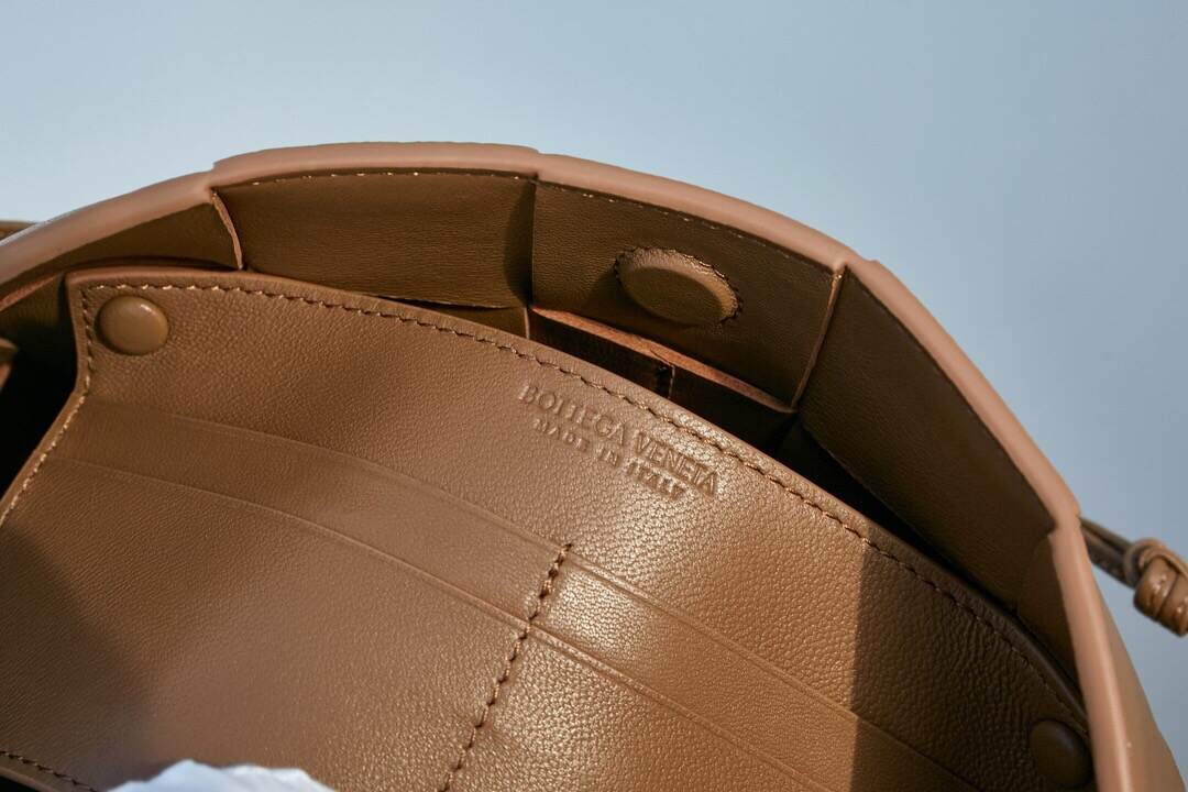 23080959_detail_7