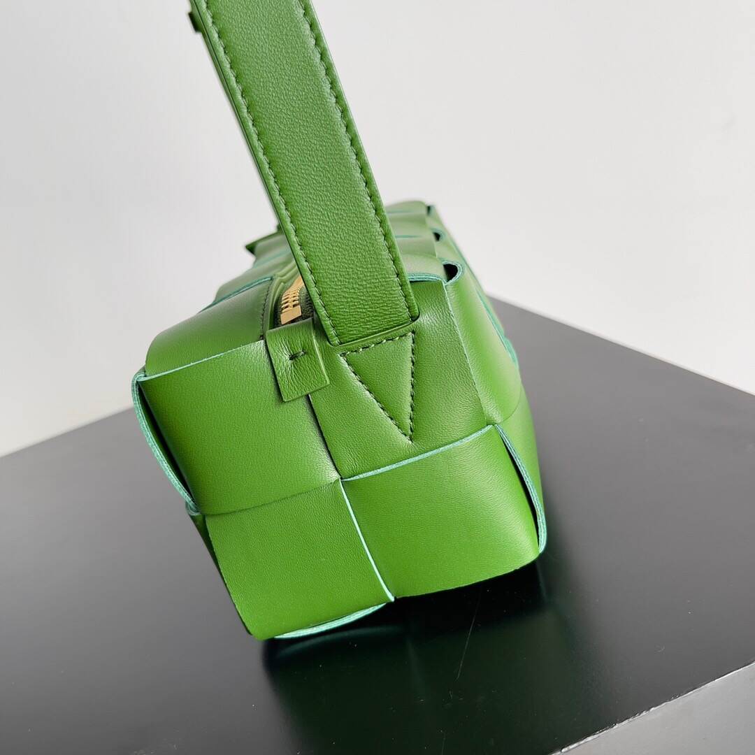 23091459_detail_4