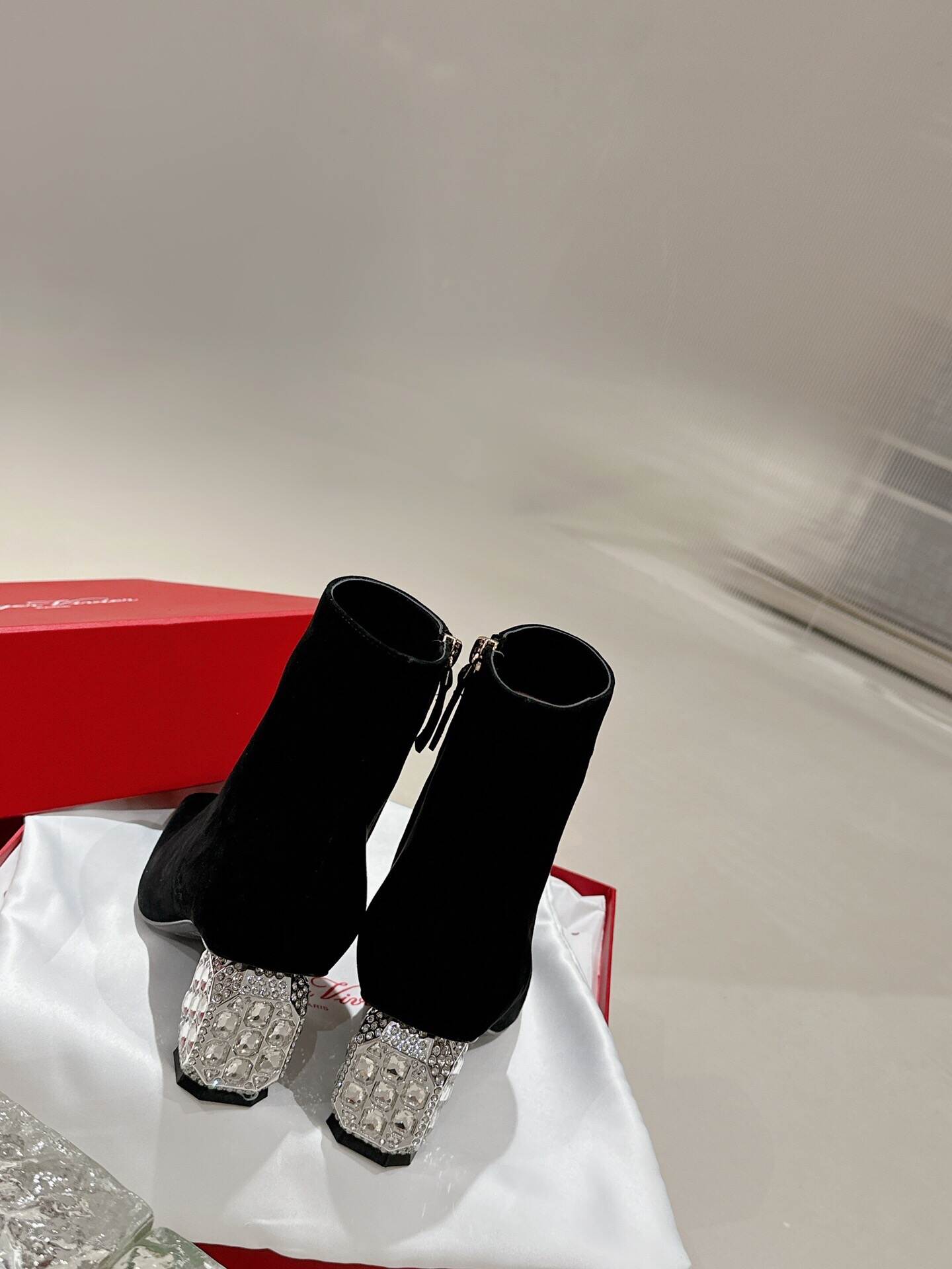 23120419_detail_5