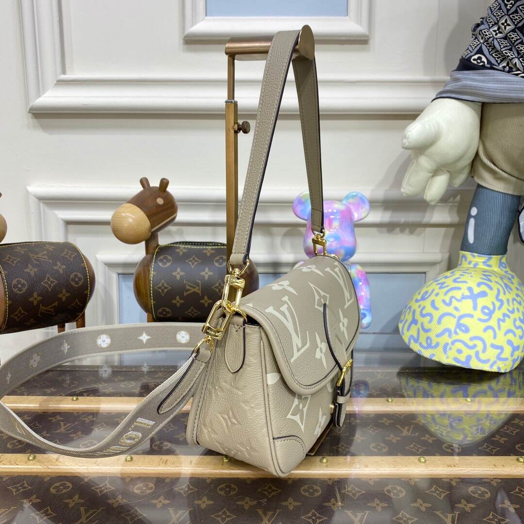 24013132_detail_2