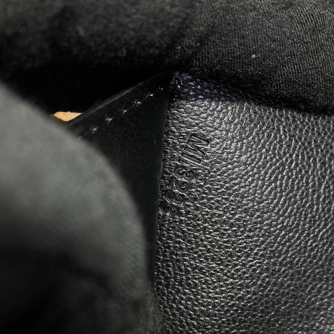 24033032_detail_5
