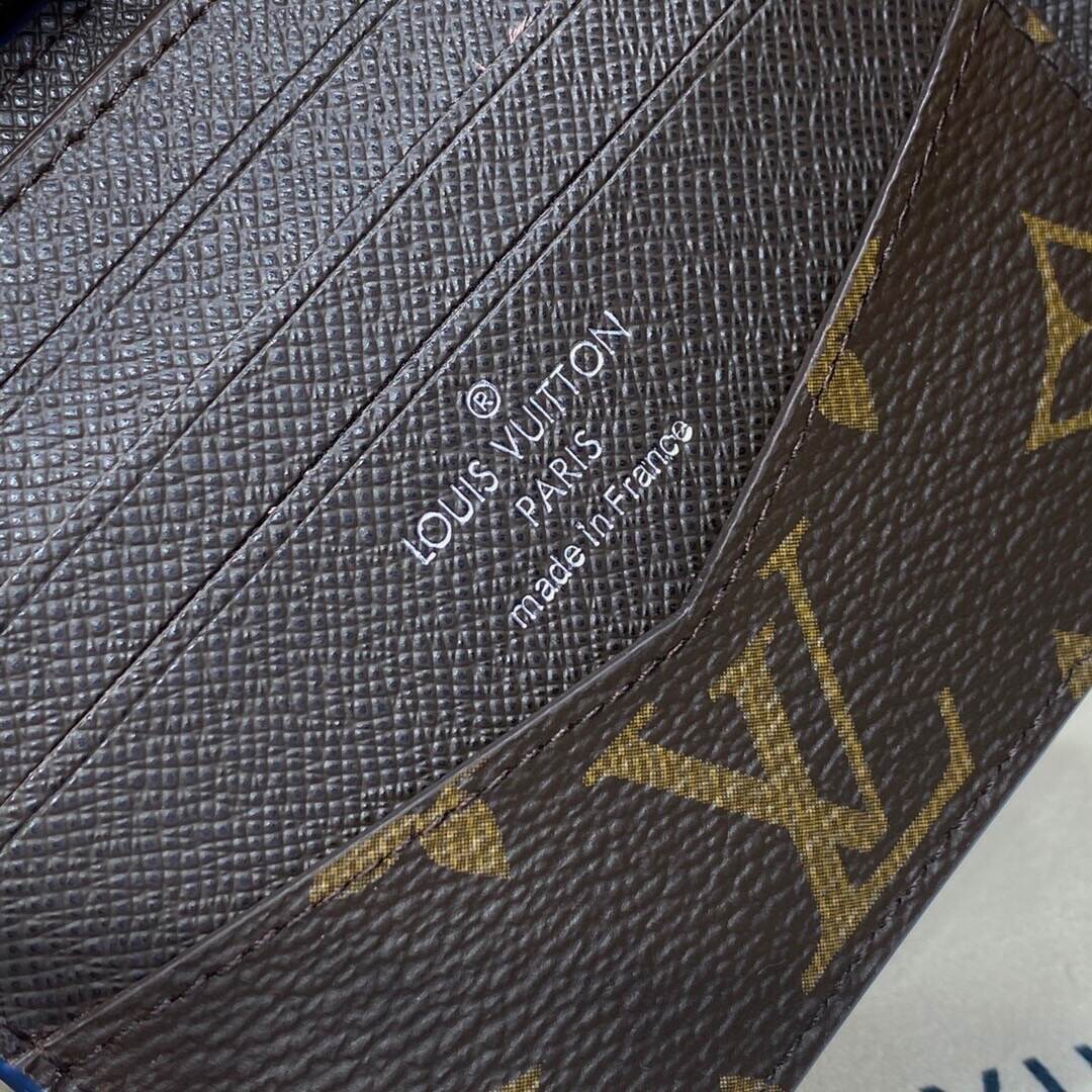 24040932_detail_4