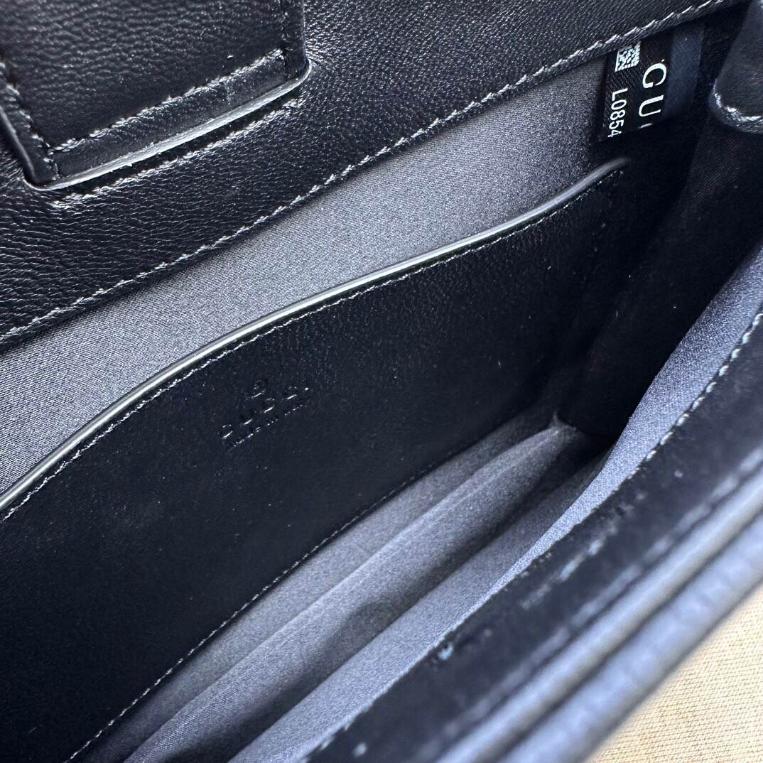 24052828_detail_8