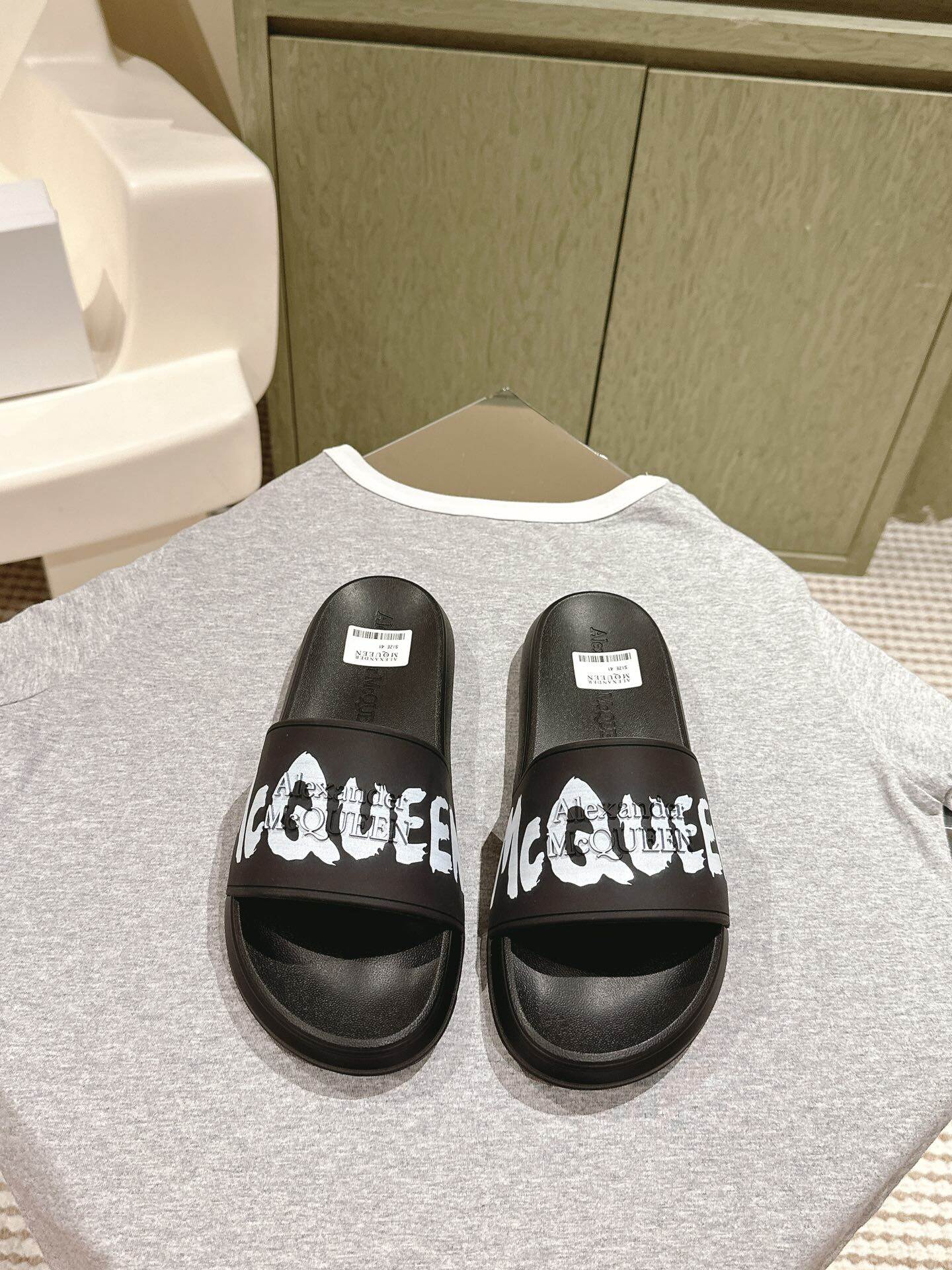 240619128_detail_0