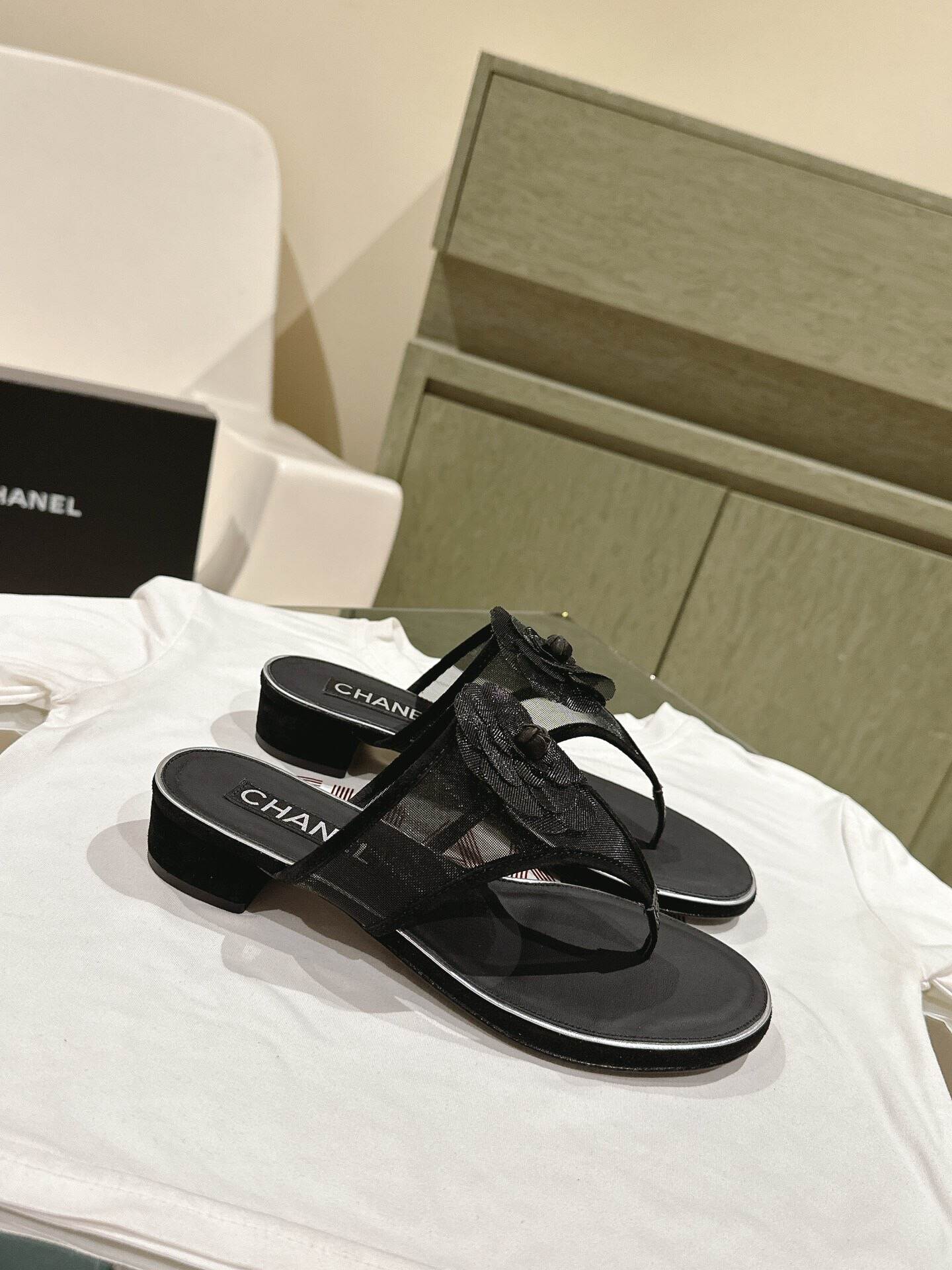 240619128_detail_1