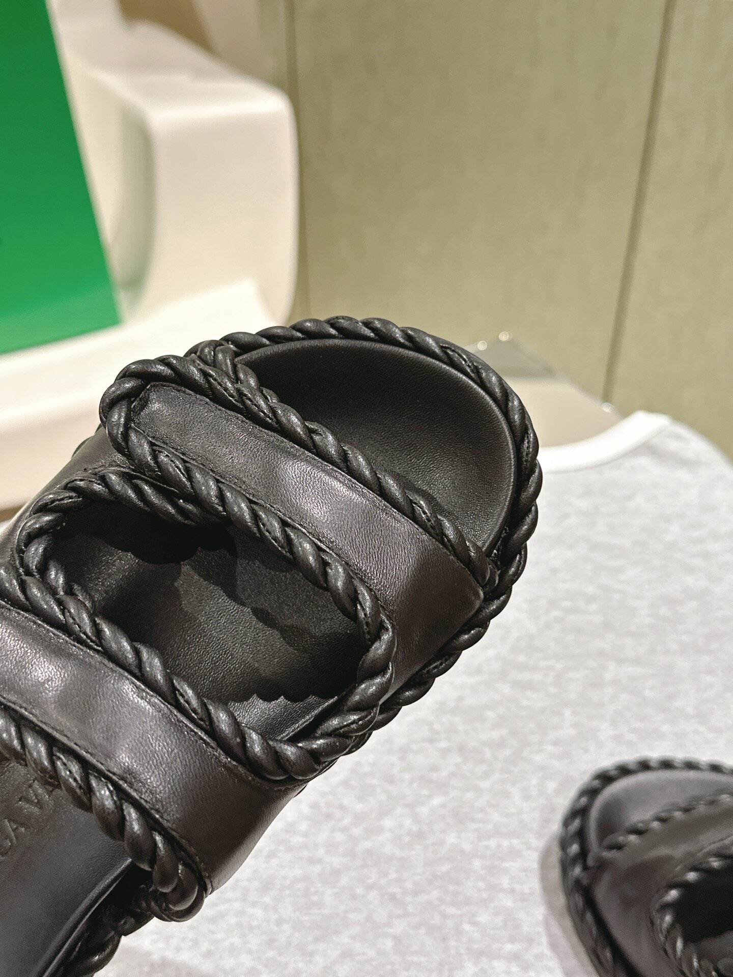 240626128_detail_4