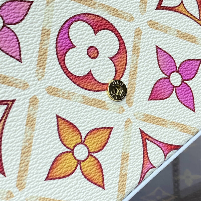 24092032_detail_5