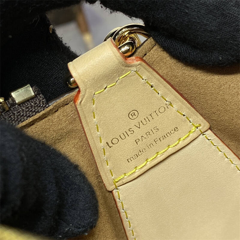 24101232_detail_6