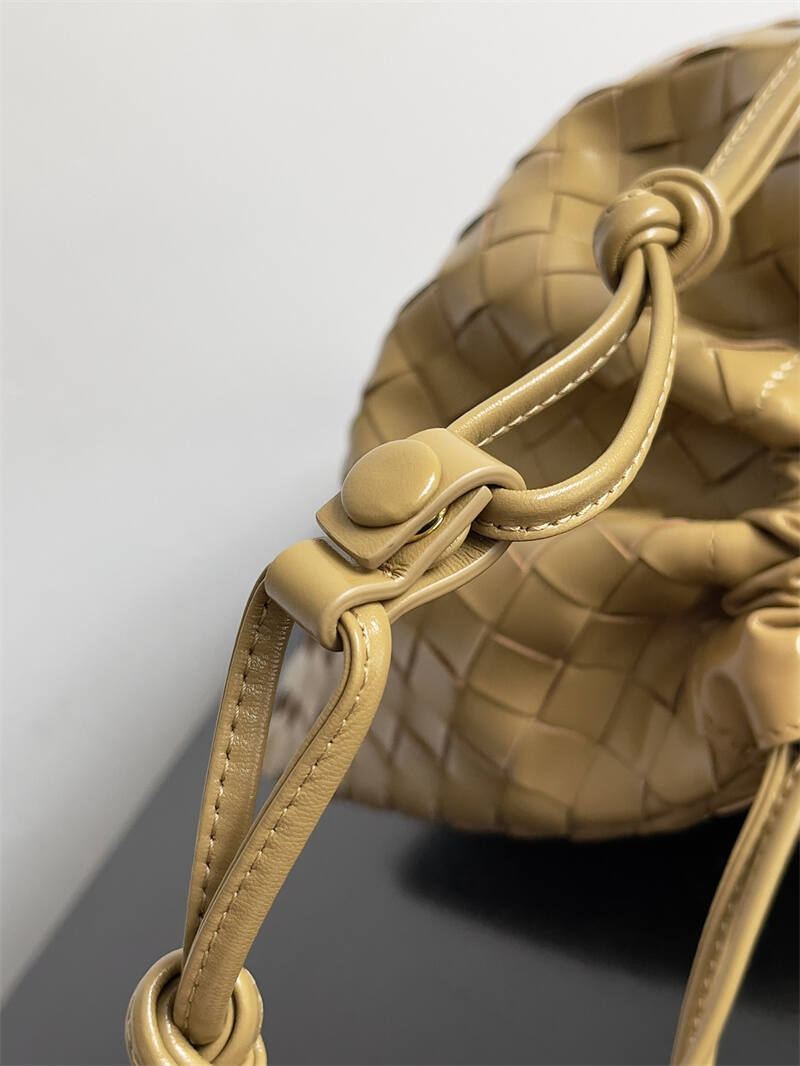 24112859_detail_3