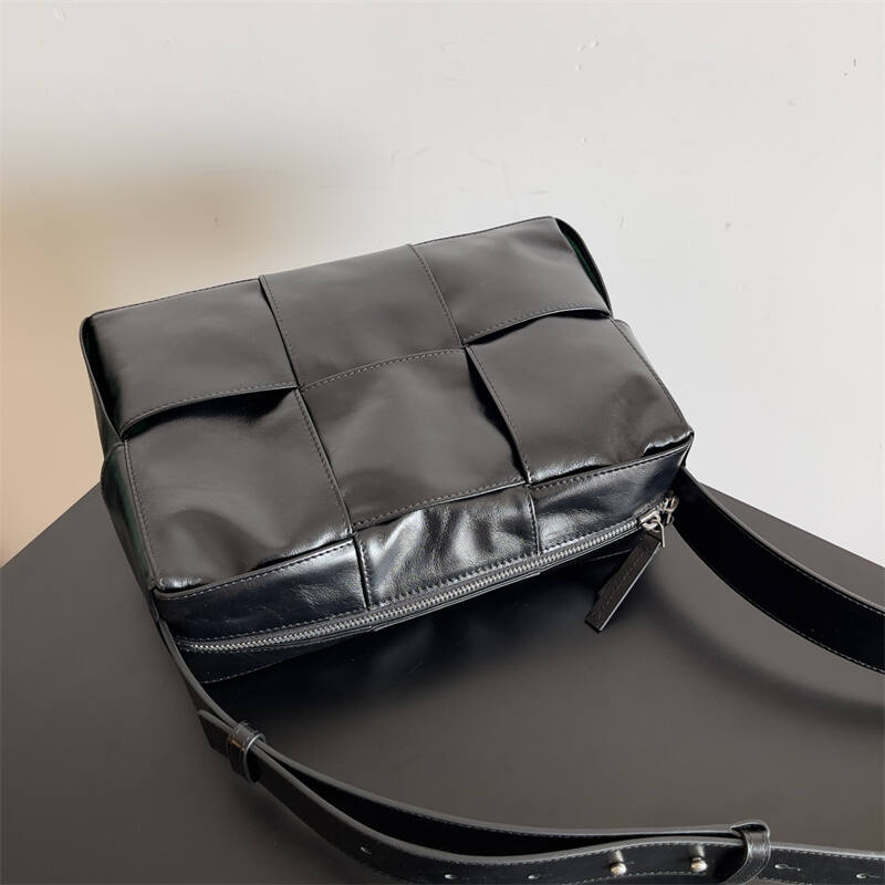 24120259_detail_4