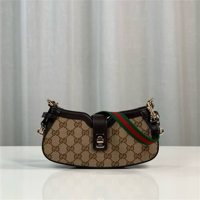 24121628_detail_0
