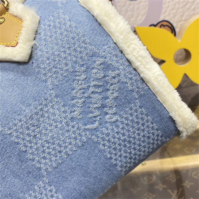 25011232_detail_3