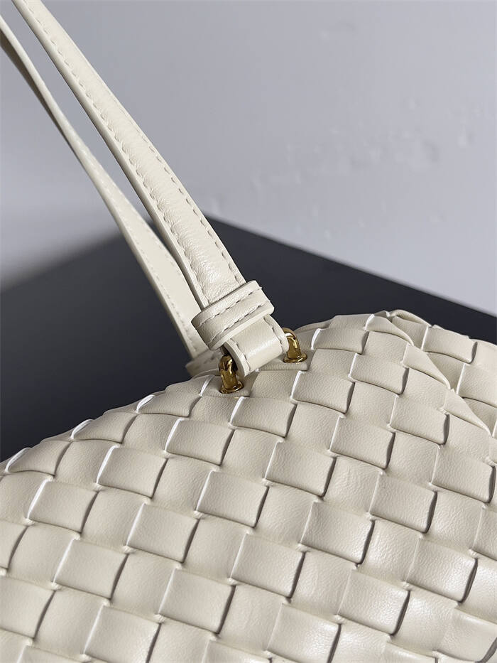 25040159_detail_4