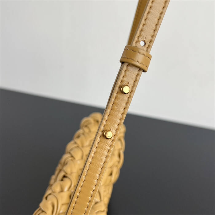 25062859_detail_6