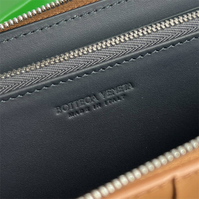 25062859_detail_8