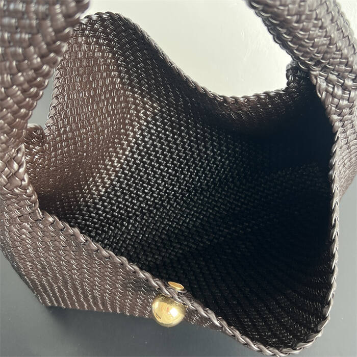 25072659_detail_3